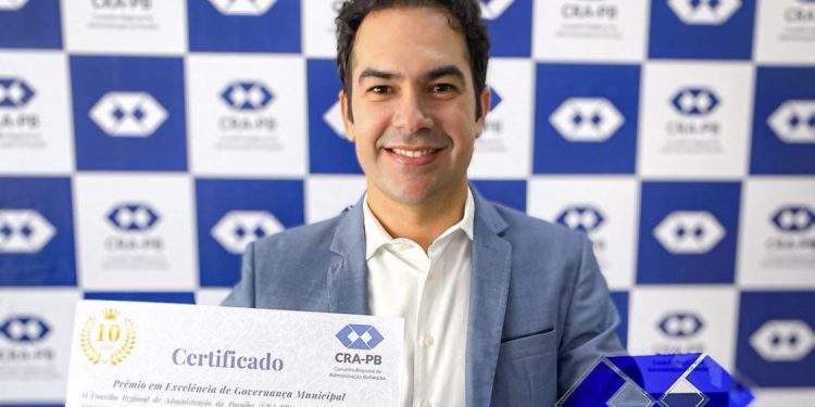 Prefeito paraibano está entre os alvos de operação da PF que apura compra de votos