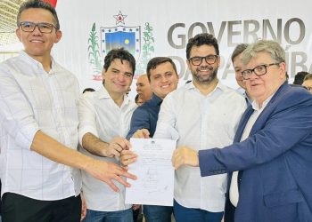 De olho em São Bento, Júnior Araújo e Gilbertinho ‘colam’ em Jarques Lúcio