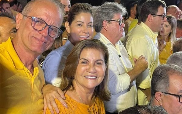 Danielle parabeniza Eunice Pessoa e Dr. Zenóbio por assumirem comando do PSB em Mamanguape