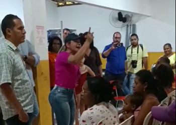 Prefeita de Conde perde as estribeiras e ataca pais de estudantes; assista