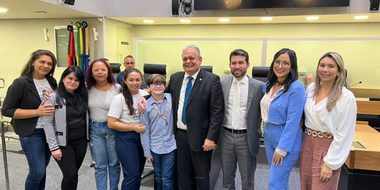 Audiência Pública de autoria dos deputados Michel Henrique e Bosco Carneiro trata da defesa da saúde mental e pessoa neurodivergente