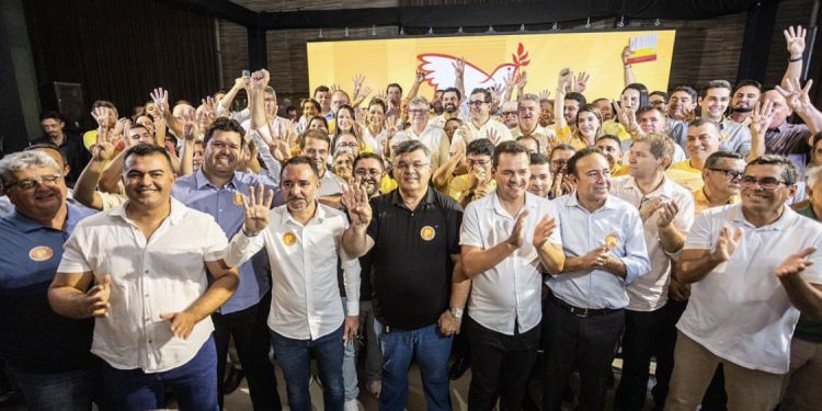 Saiba quem foram os 73 prefeitos que se filiaram ao PSB