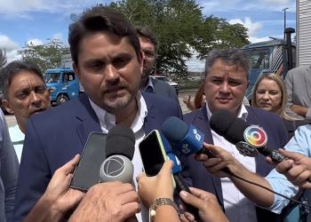 Visita de ministro do governo Lula à Paraíba só reúne bolsonaristas