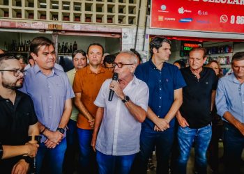 No aniversário de Mangabeira, Cícero inicia maratona de obras e ações no bairro