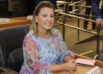 Dra. Jane solicita ao governador retorno da patrulha escolar na Paraíba