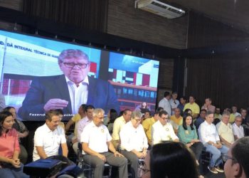 Tião Gomes lança João Azevêdo como candidato ao Senado em 2026