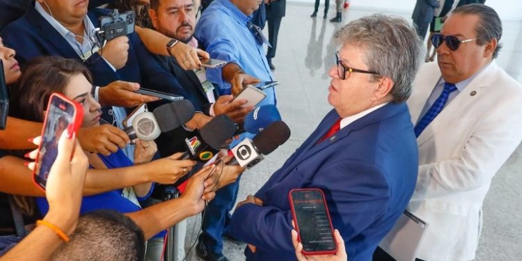 João destaca importância da Paraíba sediar reunião para discutir reforma tributária