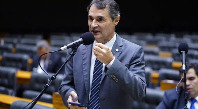 Romero recusa convite para se filiar ao Republicanos mas ressalta “aliança” com Galdino