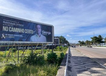 George Morais inicia “pré-campanha” em Cabedelo e espalha outdoors pela cidade