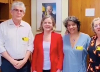 Em busca de espaços no governo Lula, Ricardo, Estela e Márcia recorrem a Gleisi Hoffmann