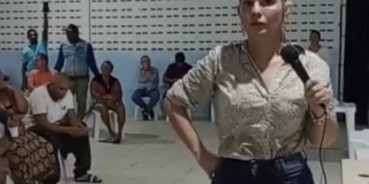 Prefeita de Conde é desmascarada por morador durante discussão por falta d’água no município