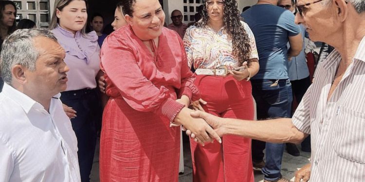 Secretaria de Infraestrutura de Bayeux retoma reforma de creche abandonada há sete anos por gestões passadas