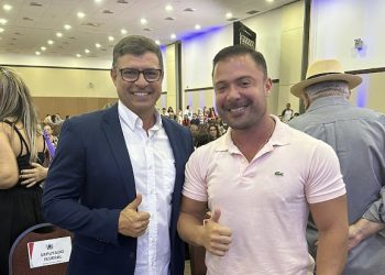 Prefeito de Cabedelo articula apoio do PL para sucessão e causa revolta em Walber