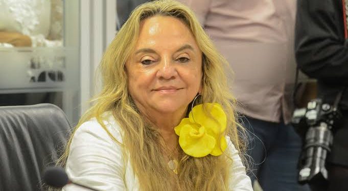 Deputada do PP anuncia mudança de domicílio eleitoral visando pleito de 2024