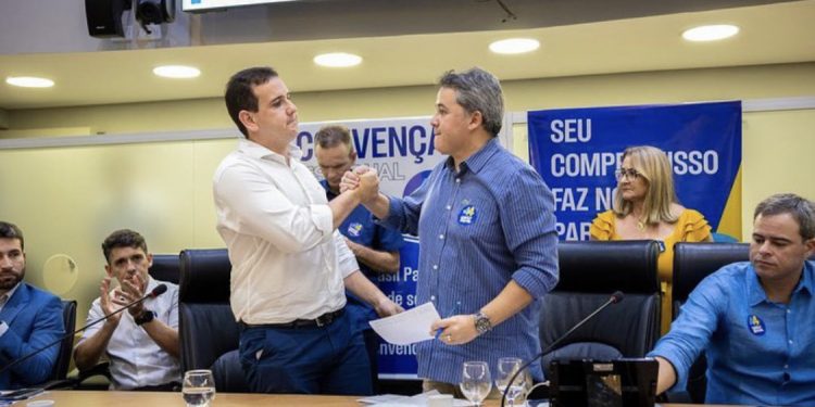 Apesar de “namoro” com Dinho, União Brasil será comandado por ex-deputado na Capital