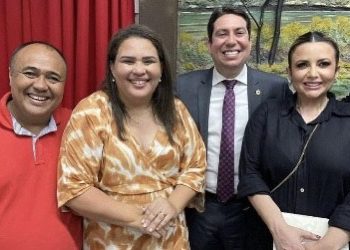 Em Bayeux, Fofinho escancara escolha por Tacyana Leitão e frustra aliados