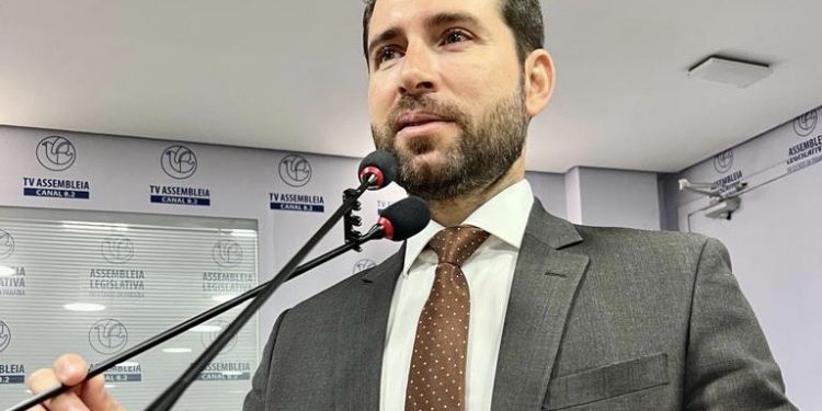ALPB aprova projeto de Michel Henrique que cria área de Proteção ao Ciclista de Competição