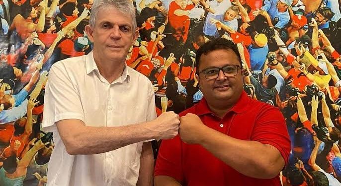 Ricardo Coutinho e Jackson Macêdo ficam a ver navios no governo Lula
