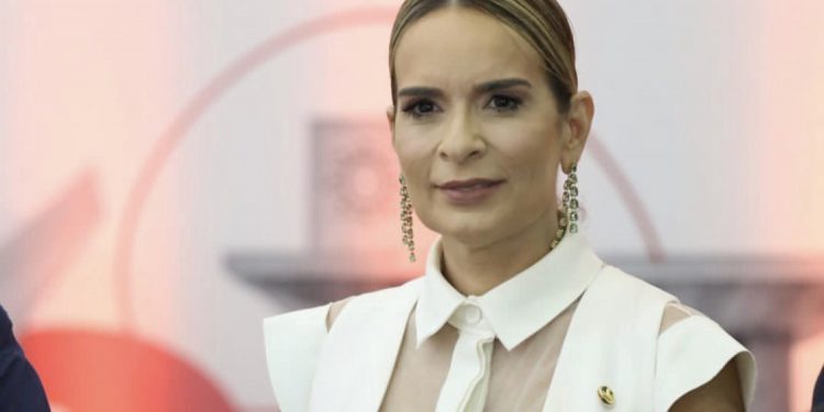 Após Enivaldo, Daniella também dispara contra Bruno e Veneziano: “Piores prefeitos de Campina”