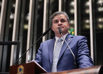Senado aprova relatório de Efraim que recria o programa Minha Casa Minha Vida