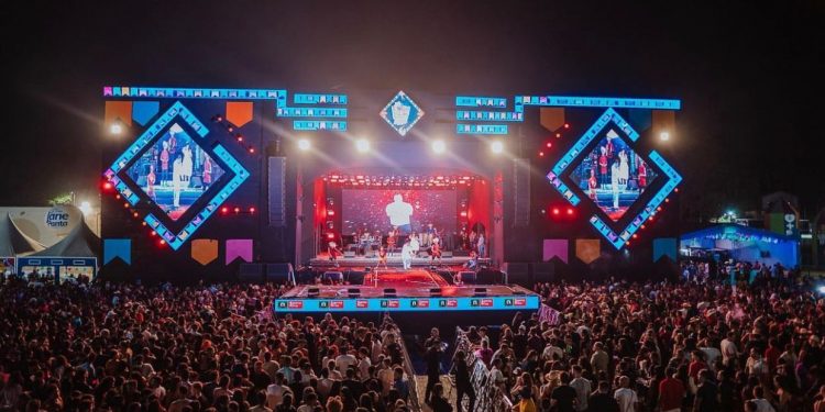 São João de Santa Rita bate recorde de público com mais de 100 mil pessoas