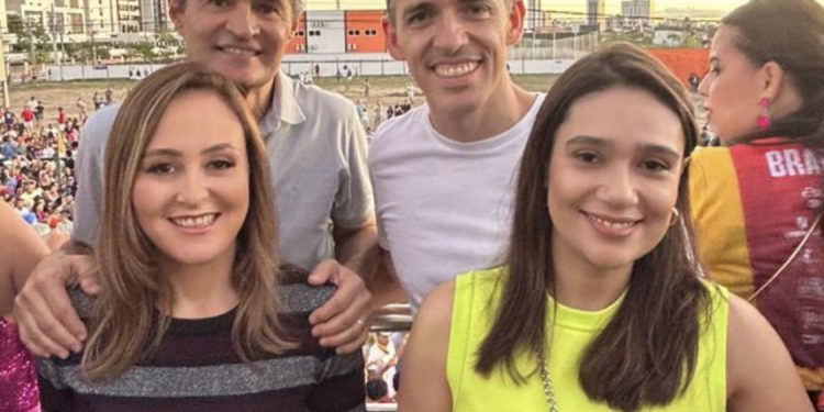 Campina Grande: Romero e Tovar de um lado, Bruno e Veneziano de outro