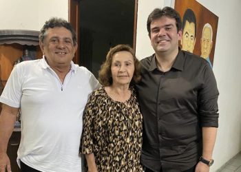 Eduardo Carneiro amplia bases no Brejo