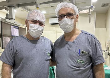 De olho em 2024, Queiroga volta a atender em hospital privado de João Pessoa