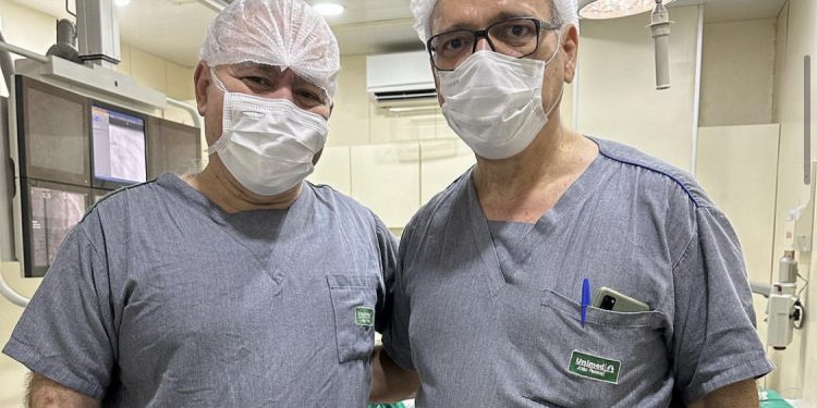 De olho em 2024, Queiroga volta a atender em hospital privado de João Pessoa