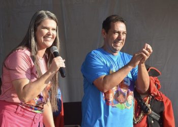 Primeira-dama de Lucena desmente fake news e esclarece salário “duplicado”