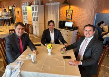 Romero vai ‘caminhar junto’ com Republicanos, mas não bate martelo sobre filiação