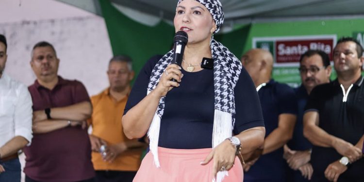 Deputada Jane Panta contempla Pedras de Fogo, Serraria e Sobrado com emendas para compra de novas ambulâncias