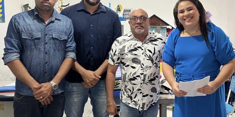 Luciene Gomes dialoga com agentes de saúde e reafirma compromisso com incentivo adicional em Bayeux