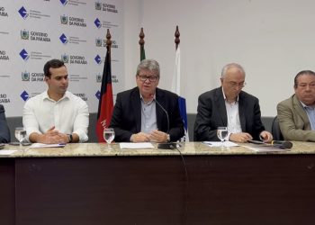 Paraíba pode ganhar fábrica de remédios e ônibus elétricos, revela João Azevêdo