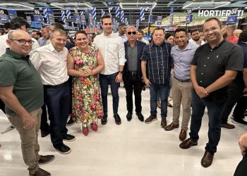 Luciene Gomes participa de inauguração do Mix Mateus e festeja a maior geração de empregos dos últimos 30 anos em Bayeux