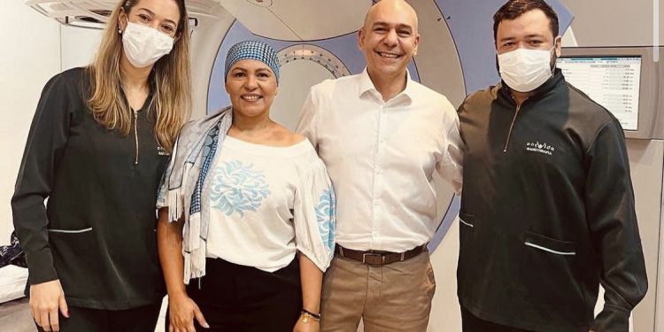 Jane Panta comemora fim do tratamento com radioterapia: “Agradeço pelas orações”