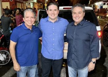 Em Patos, Efraim recebe título de cidadão patoense e deve renovar aliança com Nabor