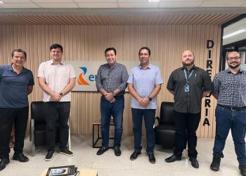 Ao lado de Taciano Diniz, Léo Bandeira vai à Energisa apresentar demandas do município de Lucena