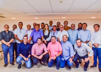 Prefeito de JP e vereadores se reúnem com Daniella para discutir destinação de emendas