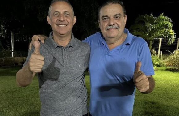Prefeito de Curral de Cima anuncia auxiliar como candidato a sucessão municipal