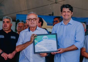 Cícero assina ordem de serviço para construção do primeiro Hospital Veterinário público de JP