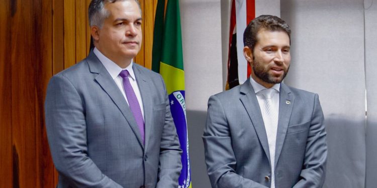 Michel Henrique representa ALPB em reunião sobre inclusão social com presidente do TRT-13