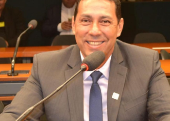 Em Brasília, Leo Bandeira participa de reunião com bancada paraibana e busca investimentos para Lucena