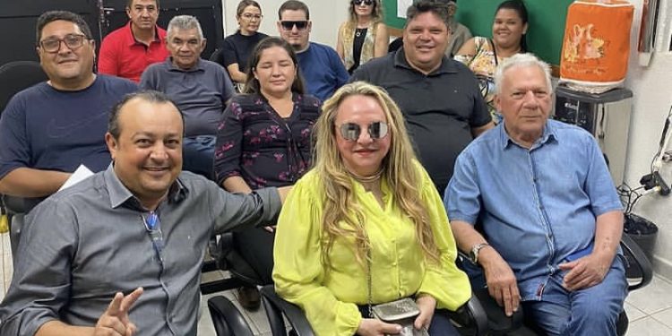 Dra. Paula transfere domicílio eleitoral para São João do Rio do Peixe e vai disputar prefeitura