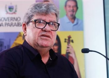 João Azevêdo trata como “politicagem” cancelamento do 7 de Setembro em Cabedelo