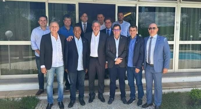 Bancada paraibana deve apresentar PEC para reverter decisão que prevê redução de deputados por estados