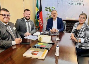 Em Brasília, deputada Dra. Jane Panta se reúne com Aguinaldo em busca de recursos para Santa Rita