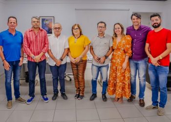 Cícero envia à CMJP projeto para pagamento do Piso da Enfermagem em João Pessoa