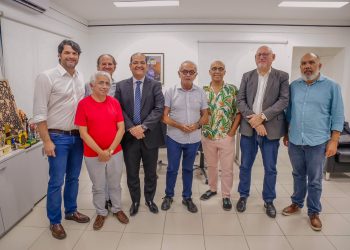 Encontro entre Cícero, Associação Folia de Rua e vereadores discute formato para as prévias carnavalescas de 2024