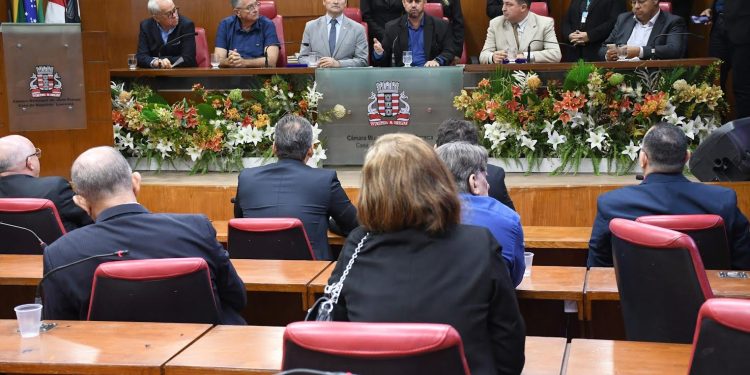 Câmara de João Pessoa aprova projeto que permite pagamento do Piso da Enfermagem